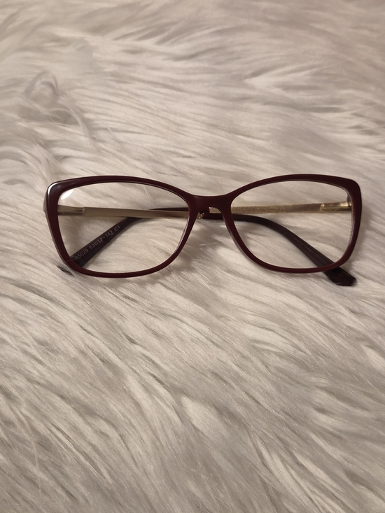 Women\'s Burgundy Cat-Eye Reading Glasses with Gold Temples main image 10
